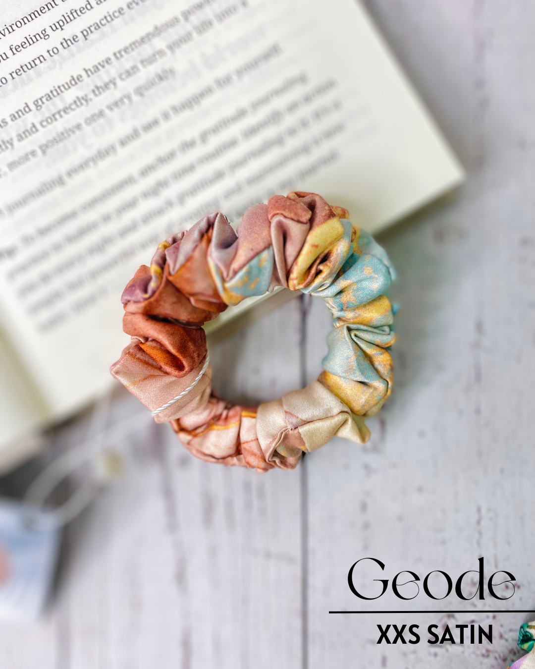 GEODE - PREMIUM SATIN HAIR SCRUNCHIE
