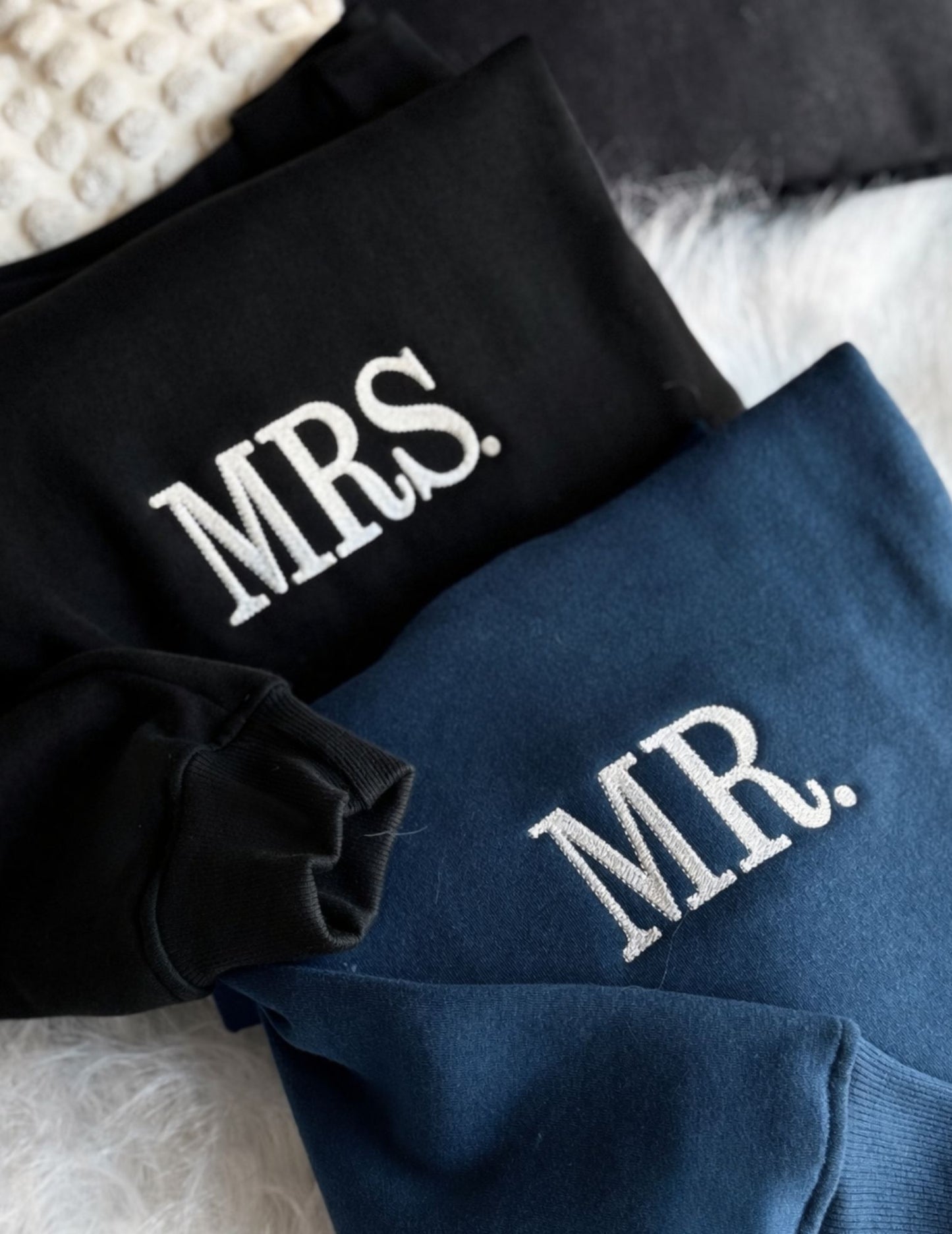 MR & MRS COUPLE HOODIE